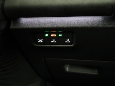 56673752-39.jpg