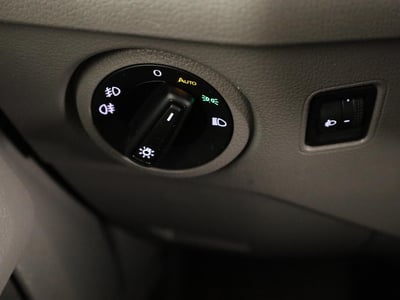 56705835-25.jpg
