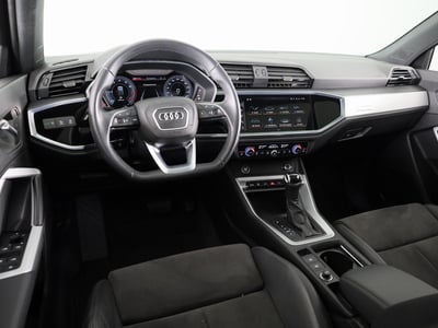 56708049-17.jpg