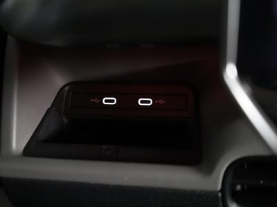56737314-27.jpg