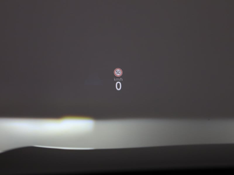 56785618-9.jpg