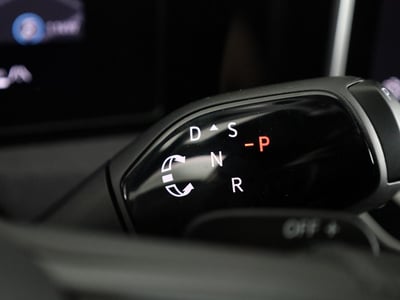 56785618-29.jpg