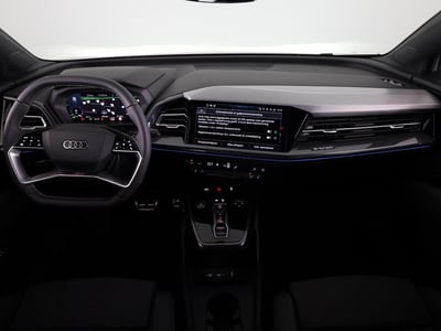 56794917-6.jpg