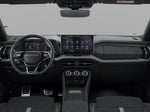 56813550-4.jpg