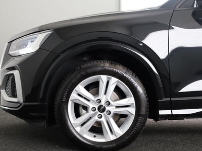 56972954-13.jpg