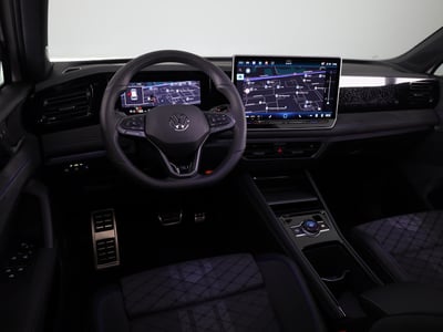 57009612-18.jpg