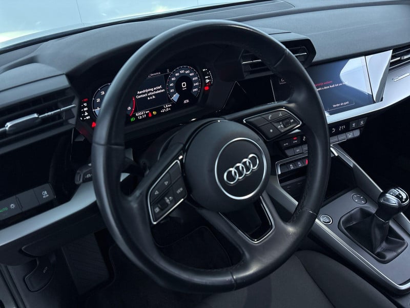 57090055-6.jpg
