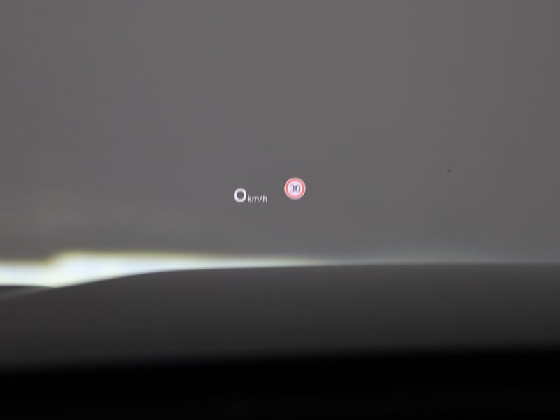 57094115-11.jpg
