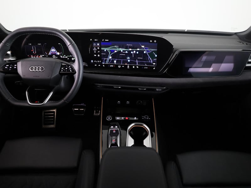 57094115-6.jpg