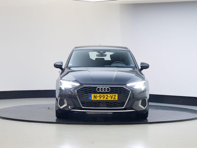 57178822-7.jpg