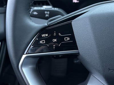 57309506-10.jpg