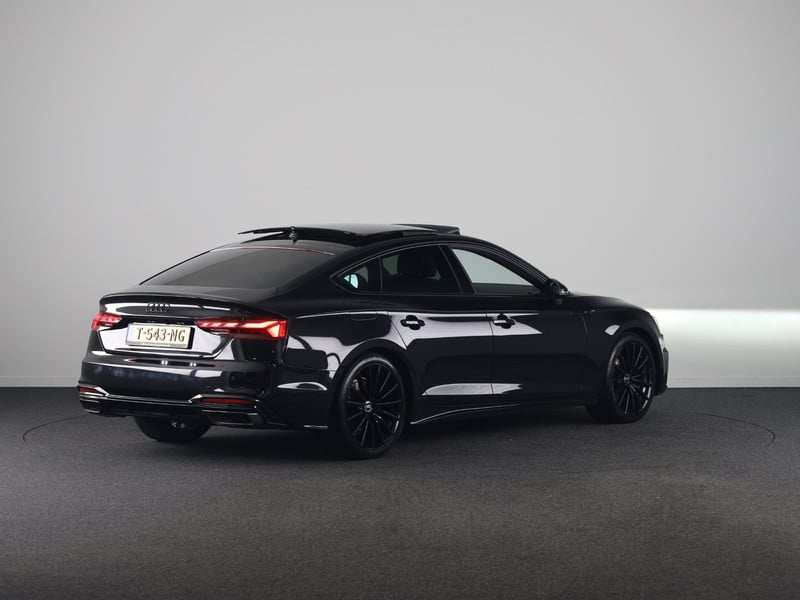 57394744-4.jpg