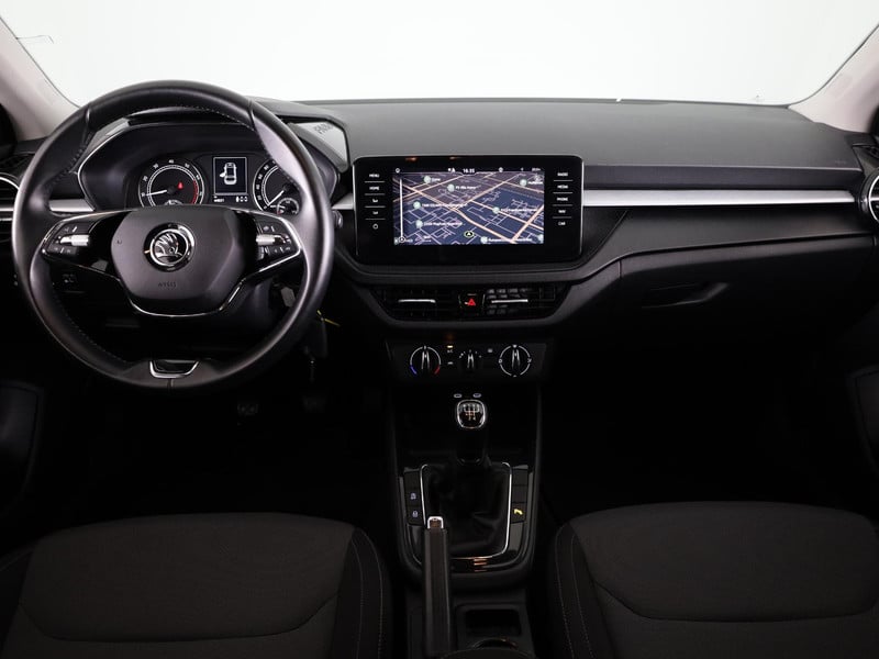 57405671-6.jpg
