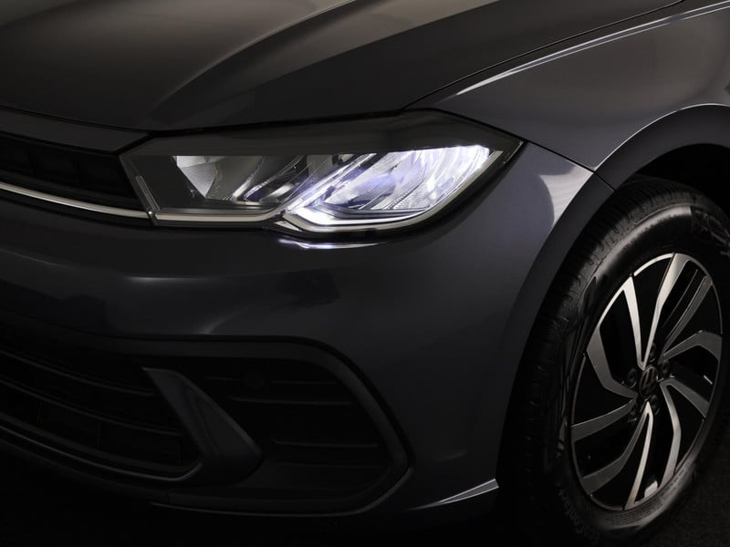 57450013-18.jpg