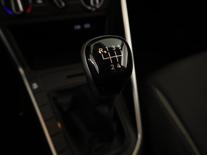 57450013-24.jpg