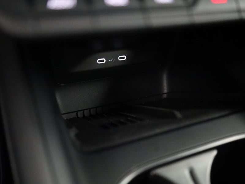 57493398-25.jpg