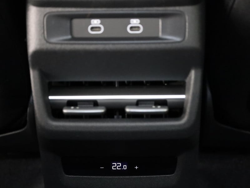 57517321-29.jpg