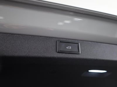 57518878-18.jpg