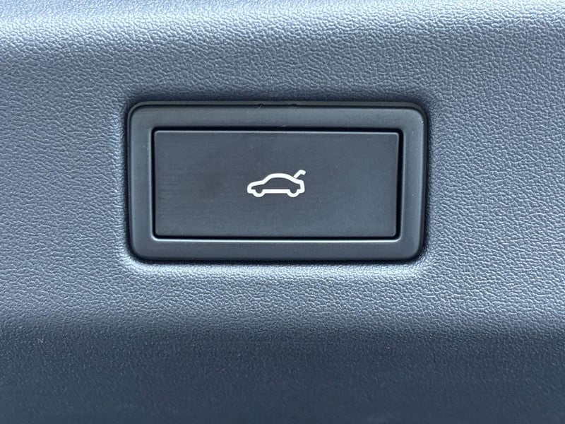 57528900-23.jpg
