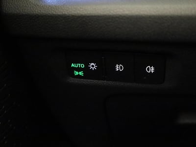 57610833-34.jpg
