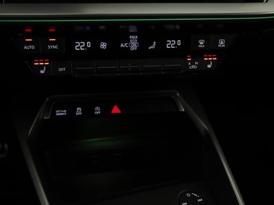 57614113-17.jpg