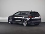 57703452-2.jpg