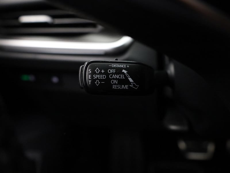 57703452-29.jpg