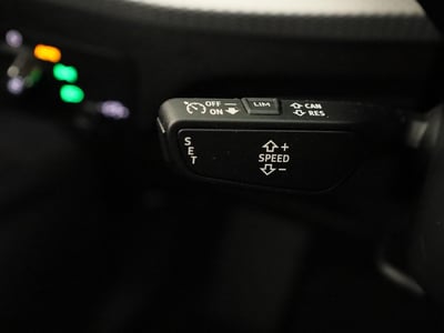 57855830-33.jpg