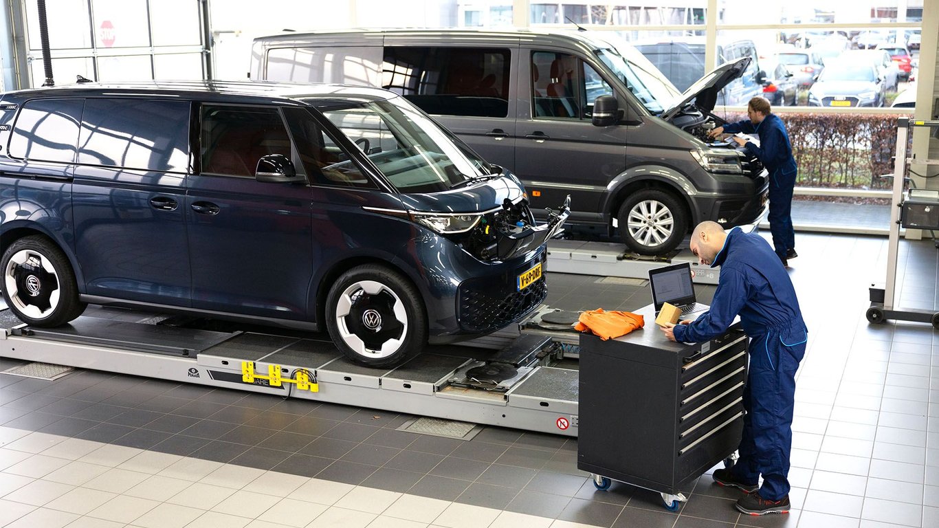 Stilstaan is geen optie: De 5 mobiliteitsuitdagingen in de energie- en infrasector