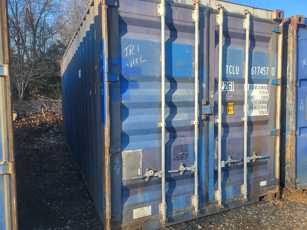 P128 - 8X20 Container