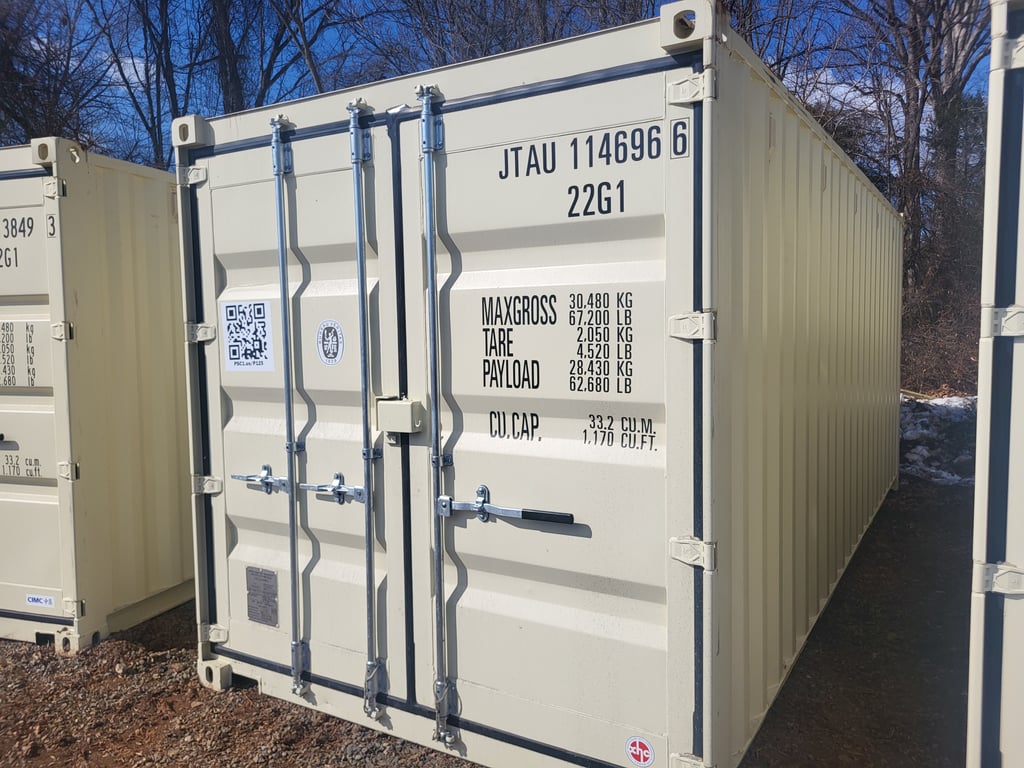 P121 - 8X20 Container