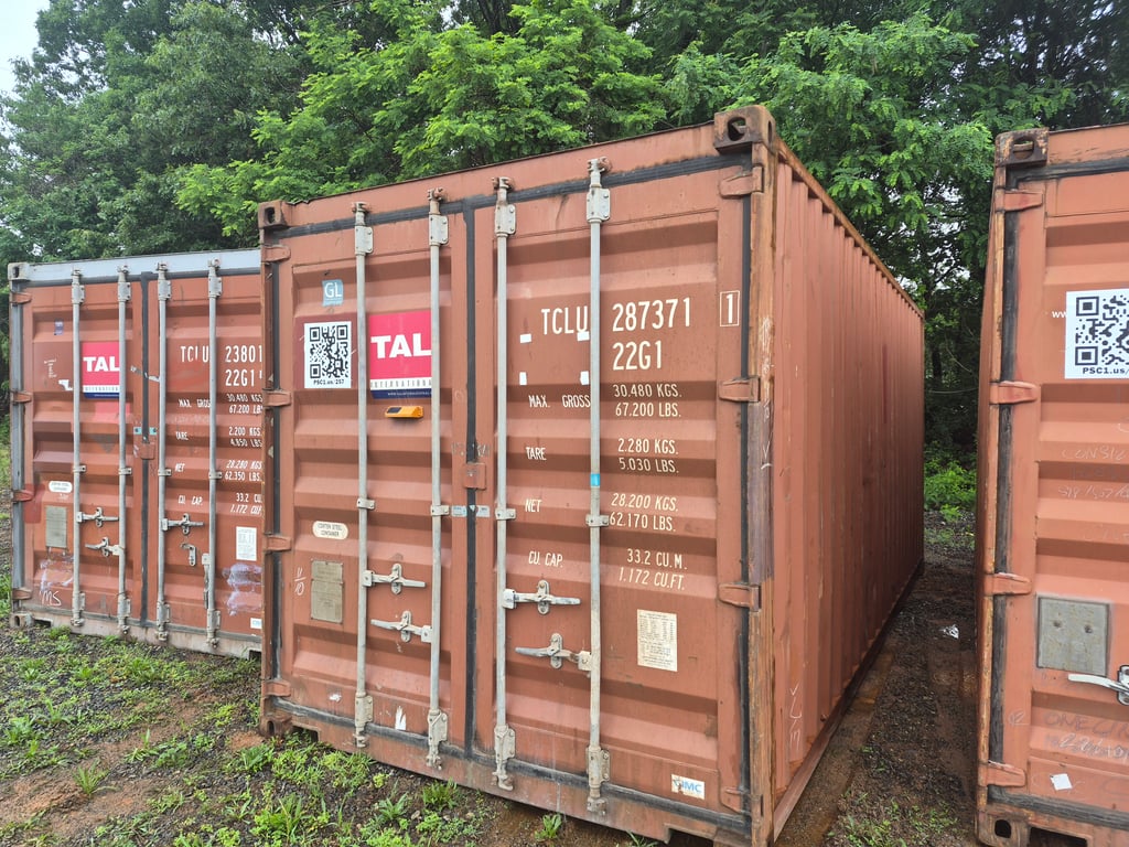 P257 20' CARGO WORTHY RED