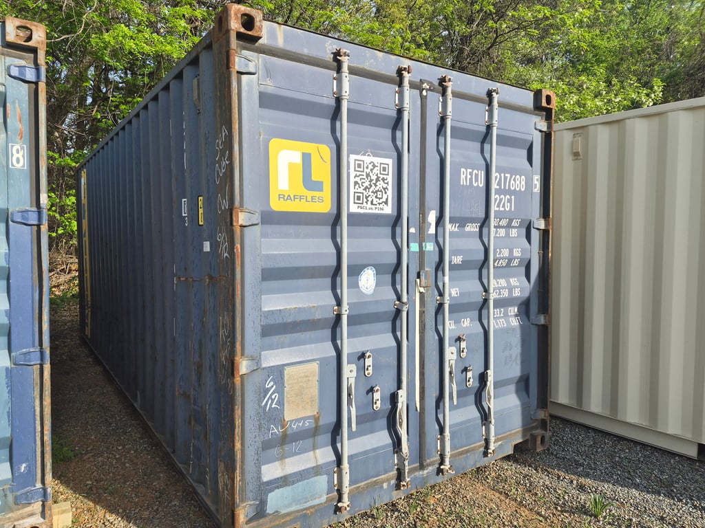 P196 20' CARGO WORTHY BLUE