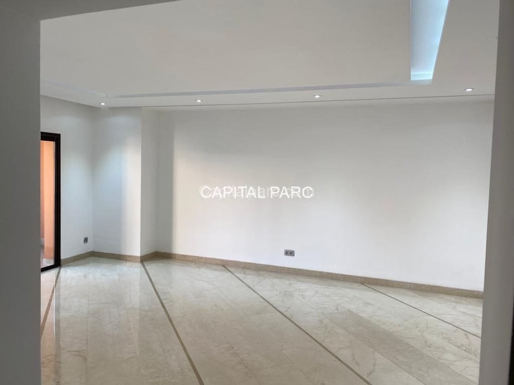 Appartement 105 m² avec terrasse à louer Guéliz, Marrakech — photo 3