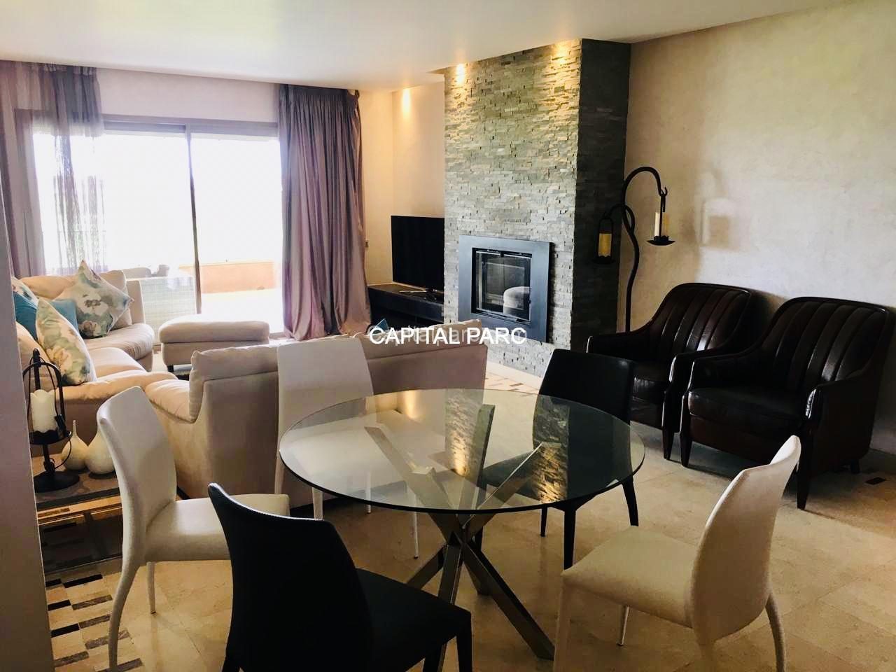 Appartement 151 m² 2 ch. à vendre Marrakech, vue golf — miniature 2