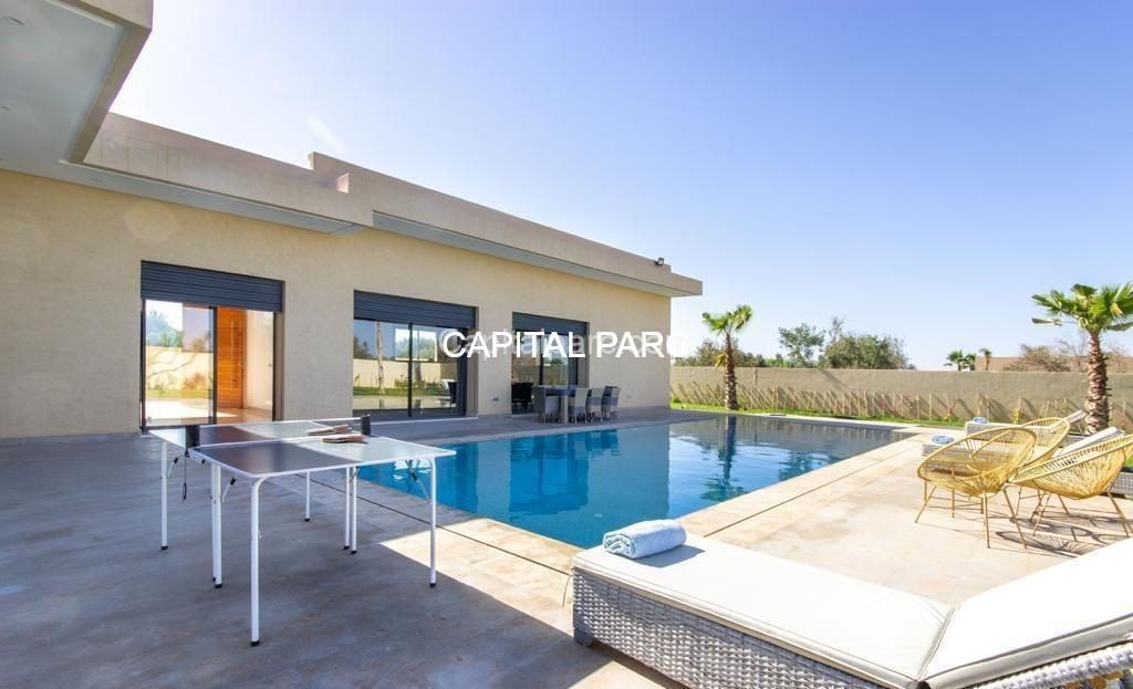 Villa plain-pied 400 m² 4 ch. à louer, Rte Ouarzazate Marrakech — Villa, Marrakech
