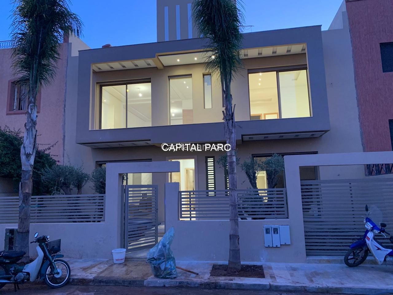 Villa moderne 250 m² à vendre Guéliz, Marrakech — Villa, Marrakech