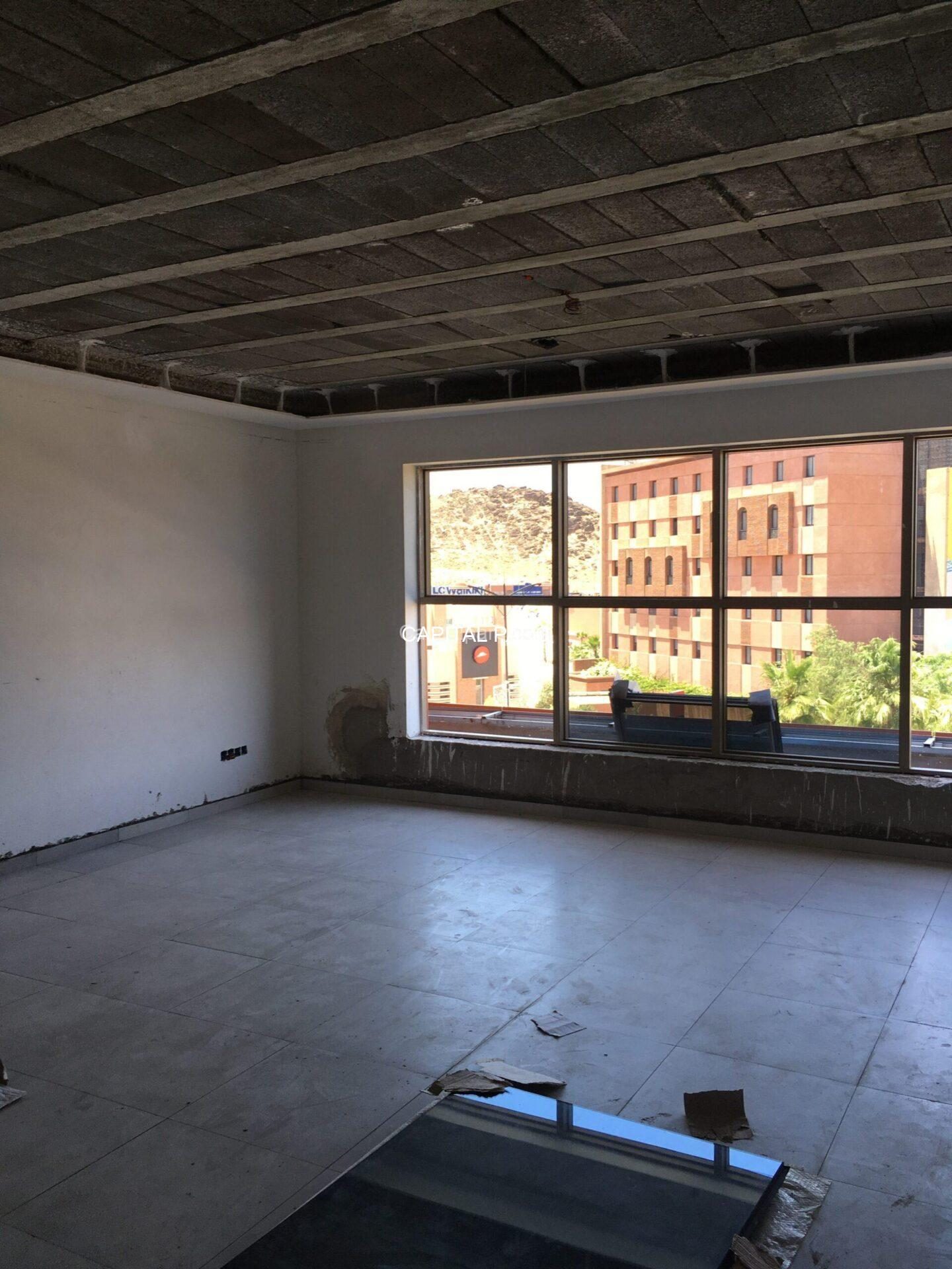 Bureau 61 m² à vendre, Route de Casablanca — Bureau (plateau), Marrakech
