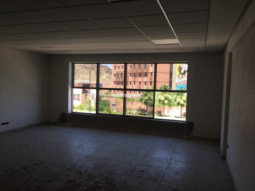 Bureau 61 m² à vendre, Route de Casablanca — photo 2