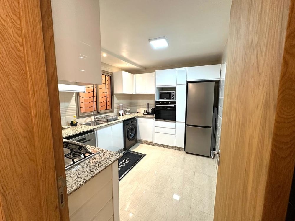Appartement meublé 92 m² 2 ch. à louer Guéliz, Marrakech — photo 4