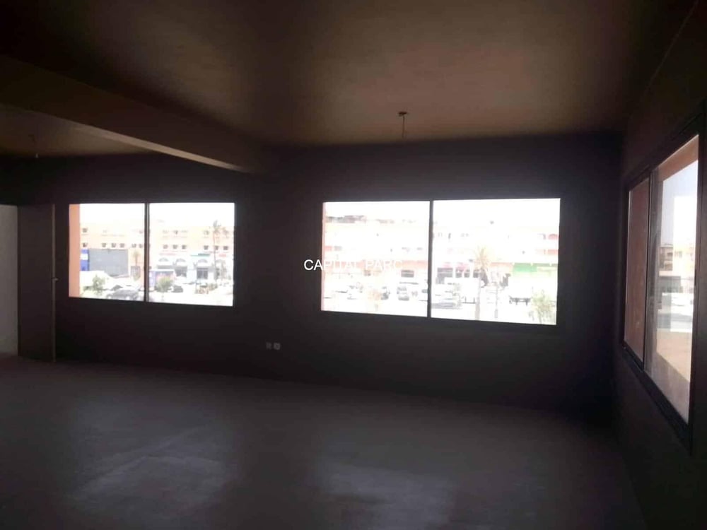 Local commercial 690 m² R+2 à louer, Sidi Ghanem Marrakech — photo 8