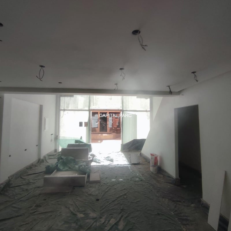 للكراء: عقد تجاري، محل زوين 78 متر، ممر تجاري صغير، كليز — Local commercial, Marrakech