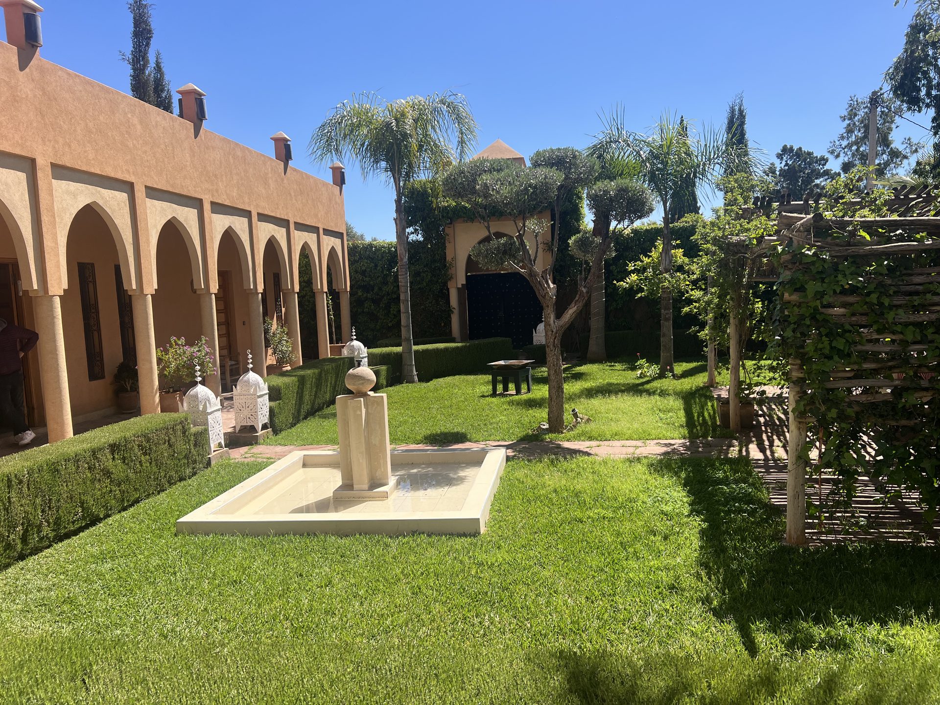Maison 400 m² avec piscine à louer, Sidi Abdellah Ghiat — miniature 5