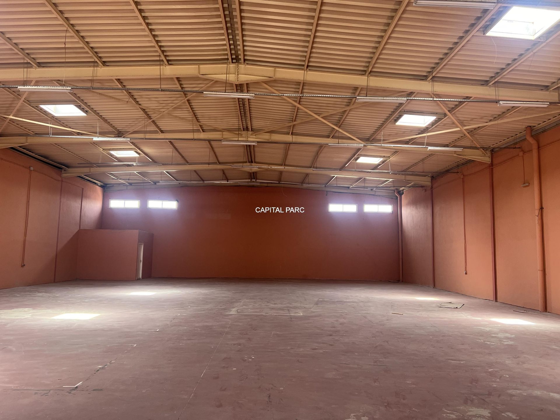 Dépôt 600 m² à louer, Zone Industrielle Marrakech — Dépôt, Marrakech