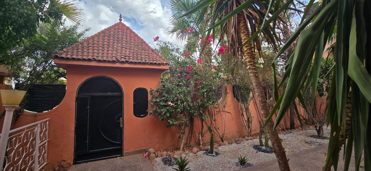 Maison 5 ch. à louer, 350 m², Victor Hugo, Marrakech — miniature 3