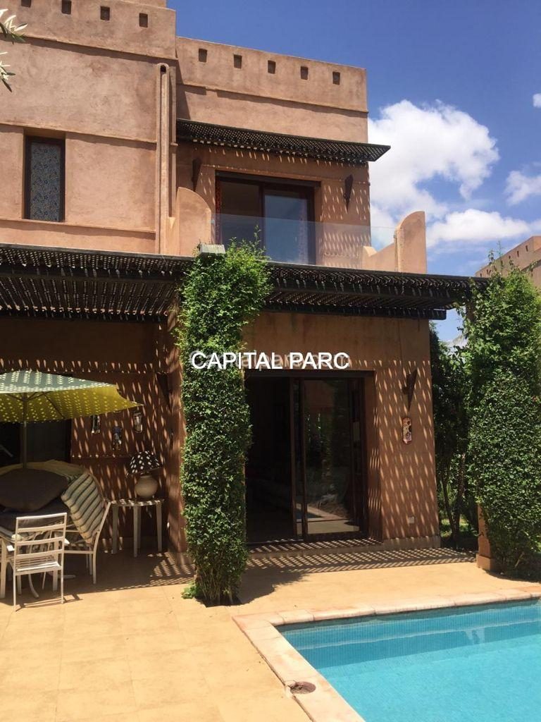 Villa meublée 3 ch. à louer, 300 m², Tasoultante, Marrakech — Villa meublée, Marrakech