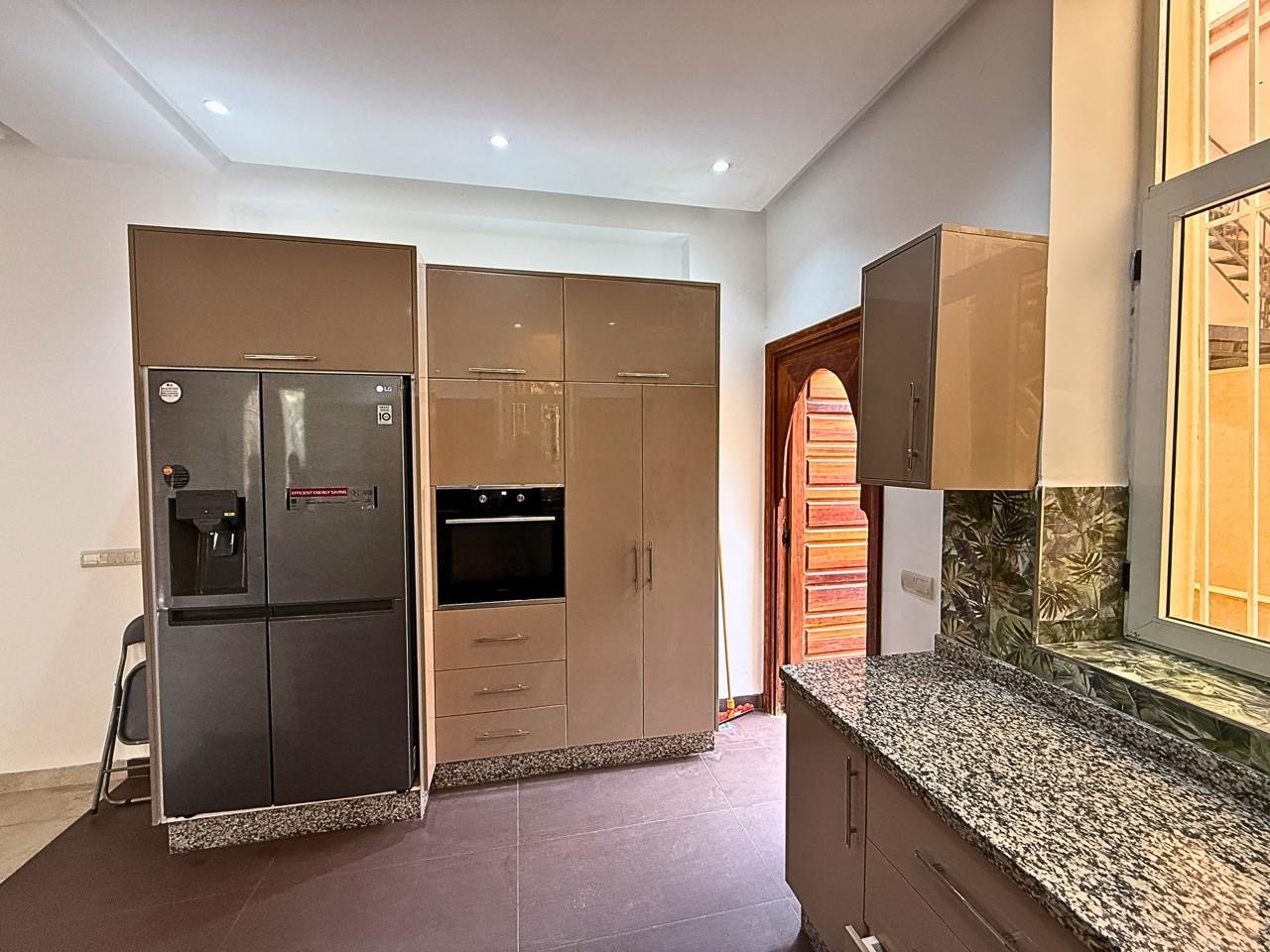 Maison meublée 3 ch. à louer, 180 m², Tasoultante Marrakech — miniature 11