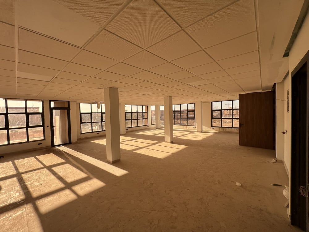 Bureau 146 m² double façade à louer, Sidi Ghanem, Marrakech — photo 2