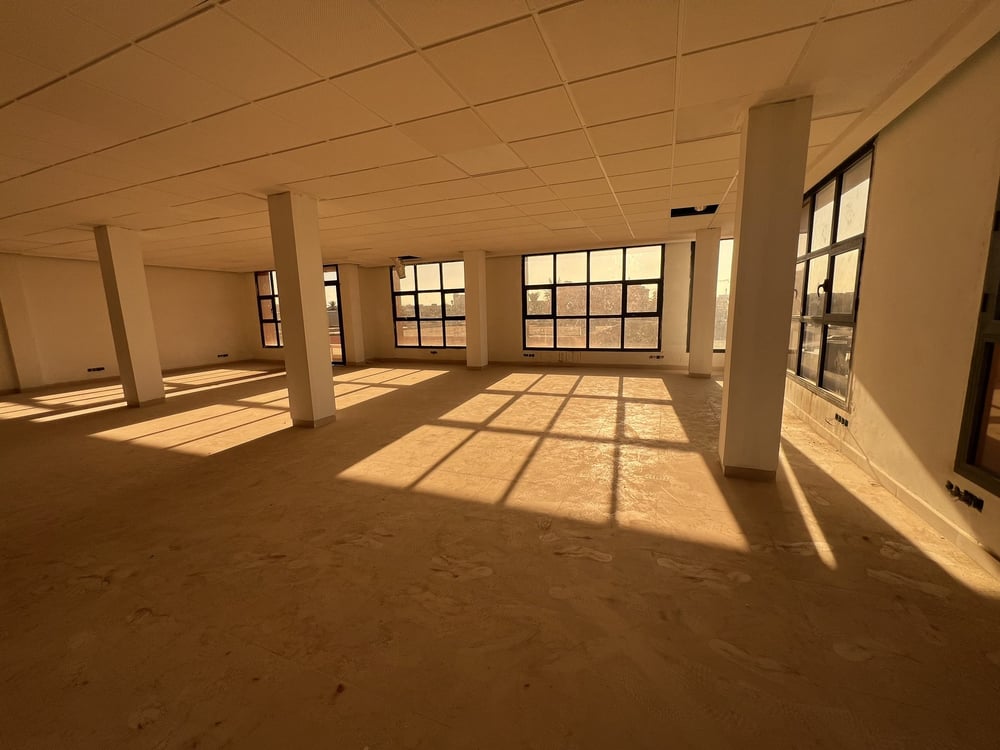 Bureau 146 m² double façade à louer, Sidi Ghanem, Marrakech — photo 4