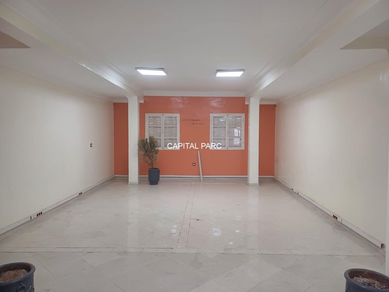 Bureau 240 m² à louer, Zone Industrielle Al Mazar, Marrakech — Bureau (plateau), Marrakech